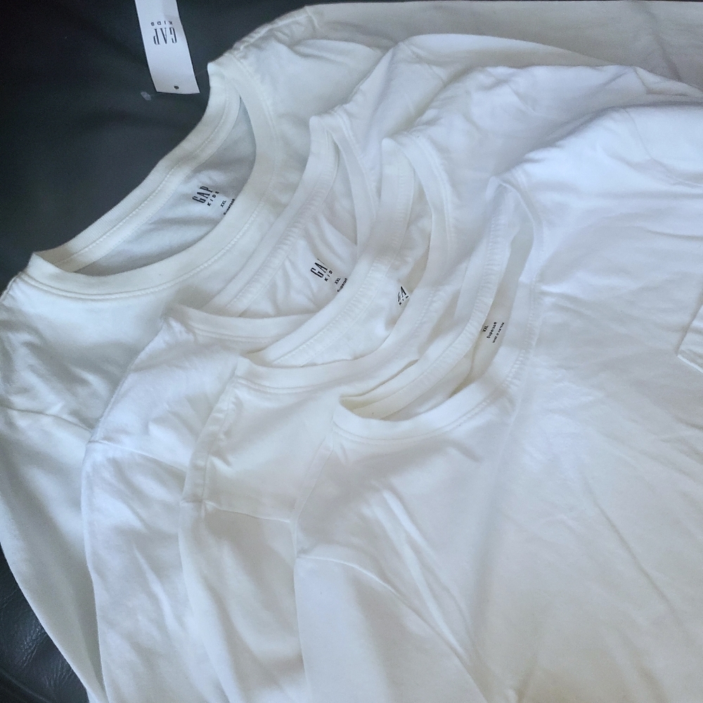 Bundle 4 White Tee Shirts Gap KIDS